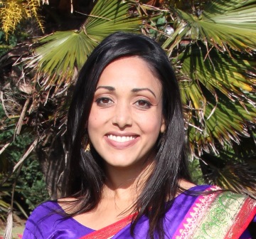 Dr Nilufar Ahmed
